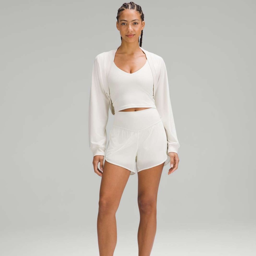 NWOT Lululemon Nulu & Mesh Shorts - Bone